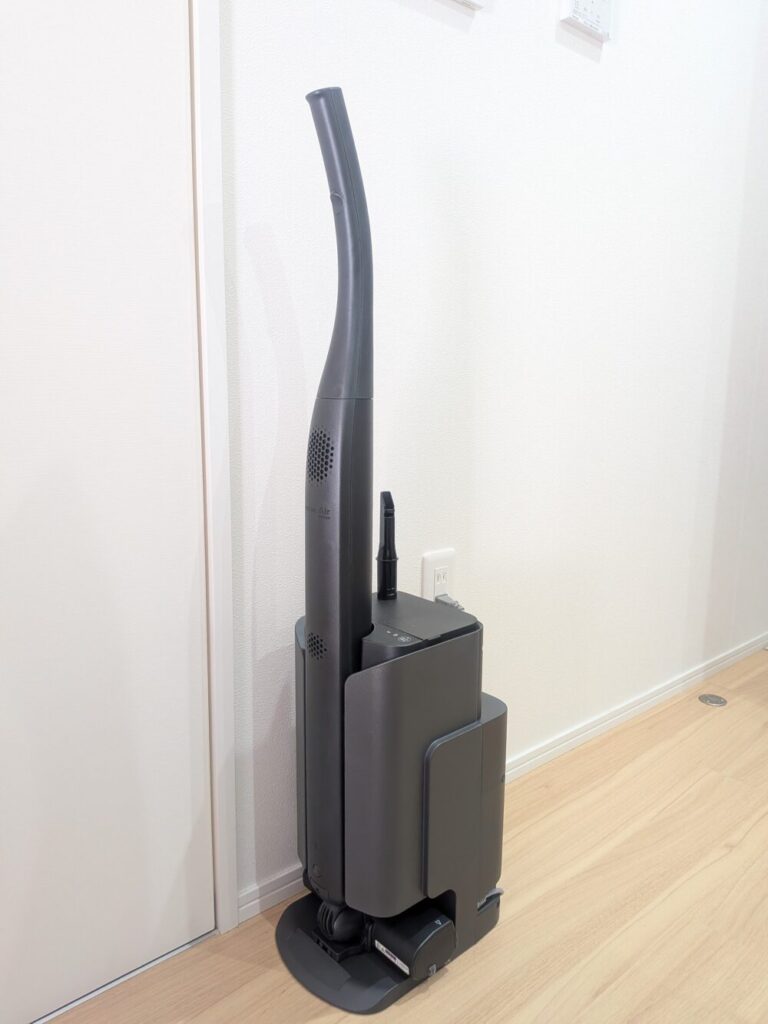 SHARP RACTIVE Air EC-XR1 本体と自動ごみ収集スタンド